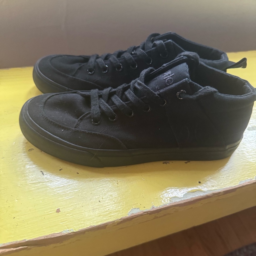 HURLEY Black Sneakers - Picture 2 of 9